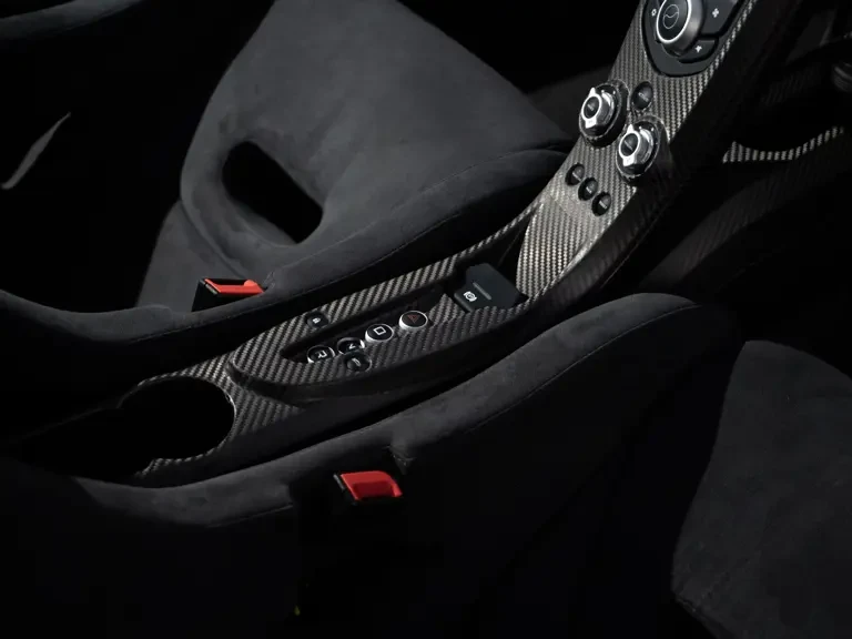 2015 McLaren P1 - Image 17 of 31