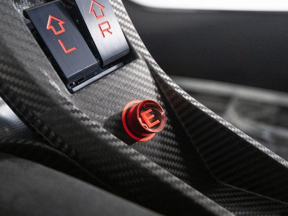 2015 McLaren P1 - Image 21 of 31
