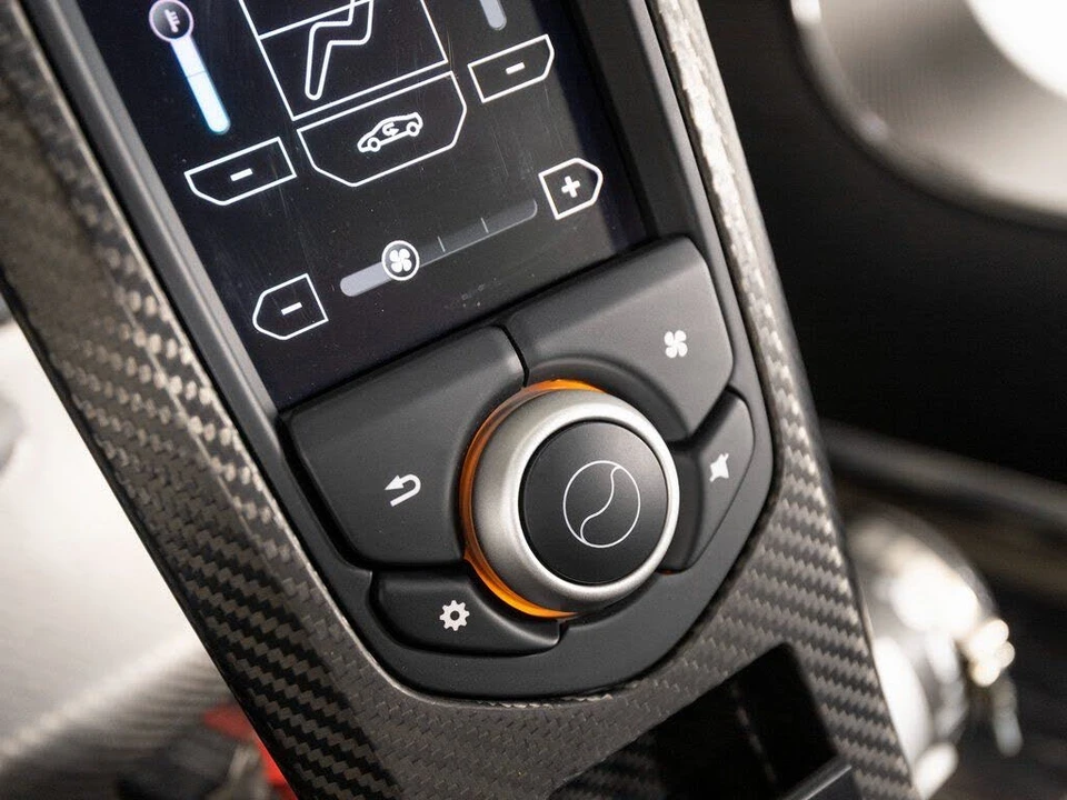 2015 McLaren P1 - Image 19 of 31
