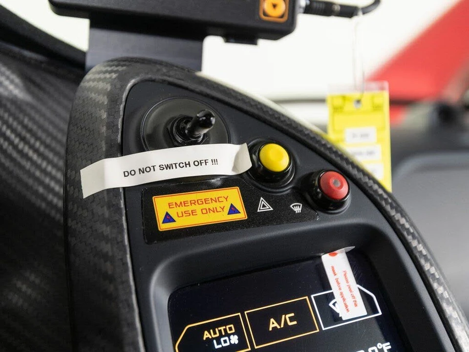 2015 McLaren P1 - Image 23 of 31