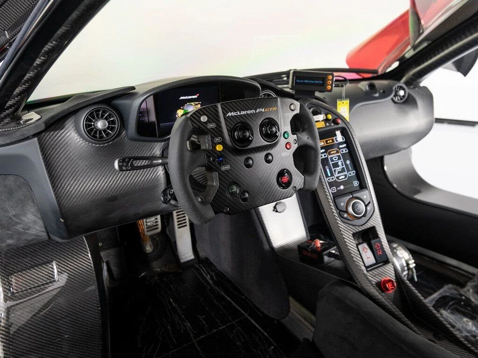 2015 McLaren P1 - Image 13 of 31