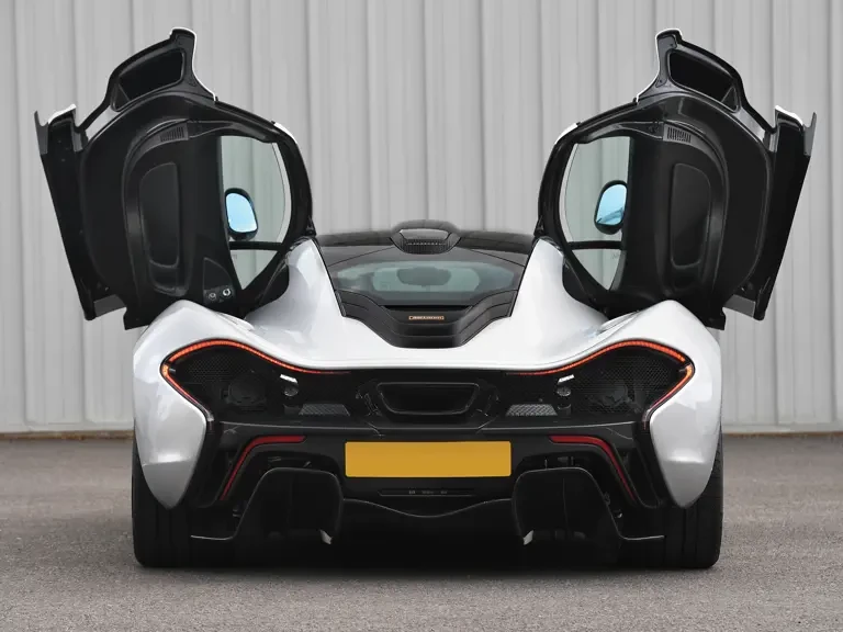 2015 McLaren P1 - Image 10 of 31