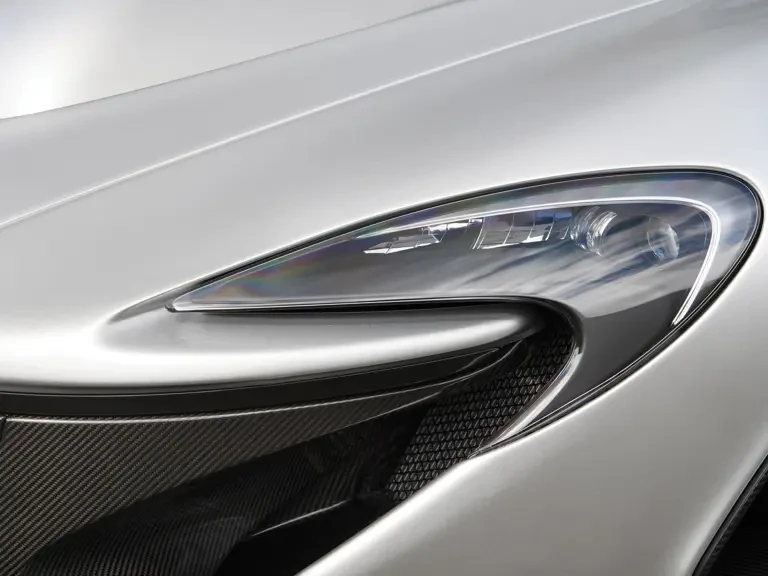 2015 McLaren P1 - Image 17 of 31