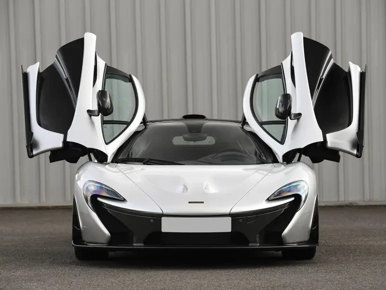 2015 McLaren P1 - Image 29 of 31