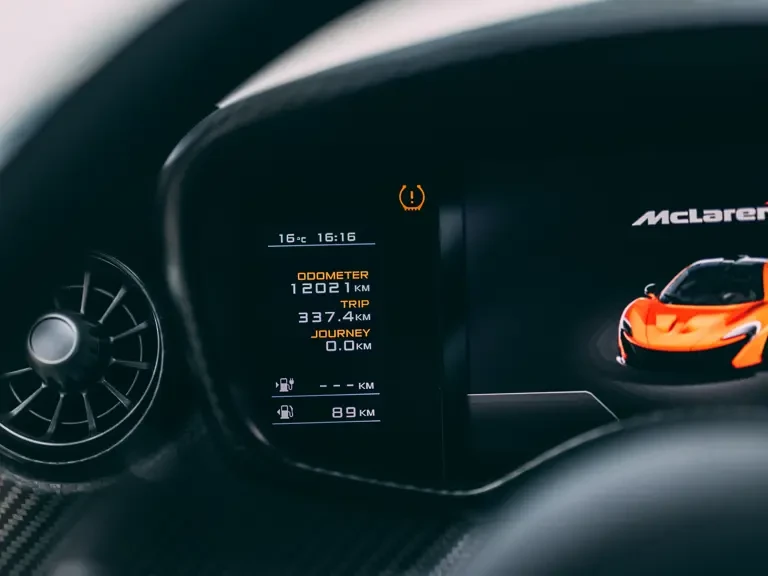 2015 McLaren P1 - Image 10 of 31