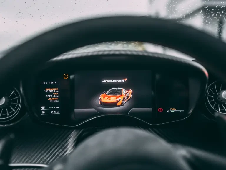 2015 McLaren P1 - Image 24 of 31