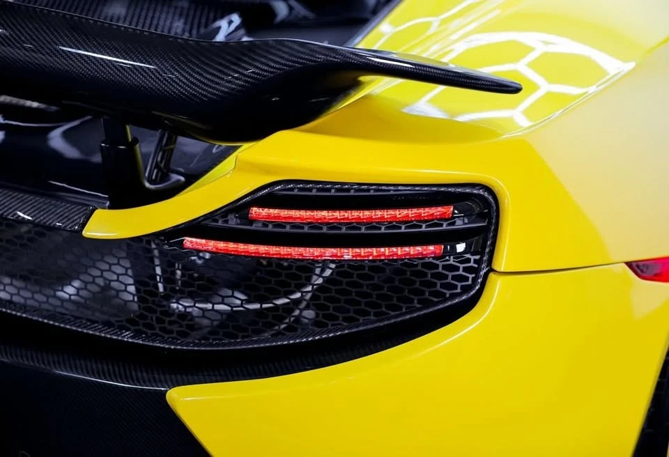 2015 McLaren 650S - Image 15 of 20