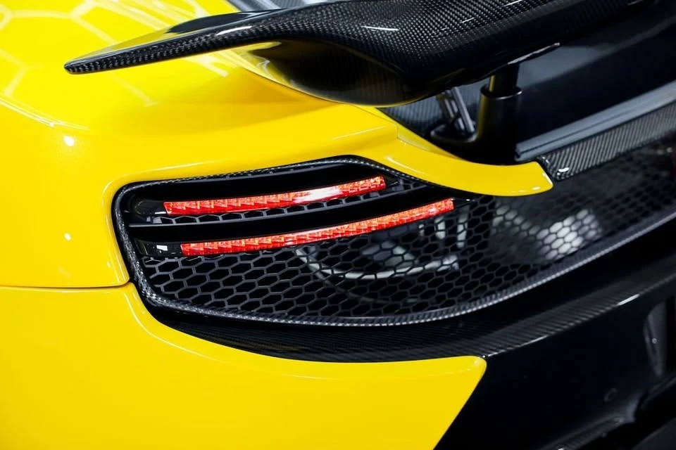 2015 McLaren 650S - Image 14 of 20