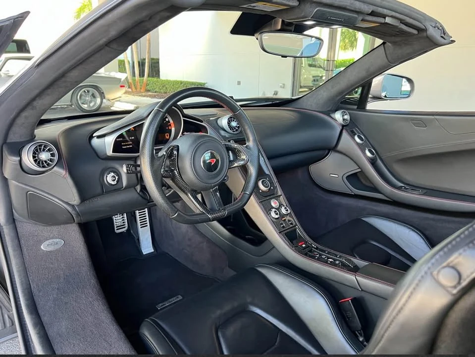 2015 McLaren 650S Spider - Image 12 of 18