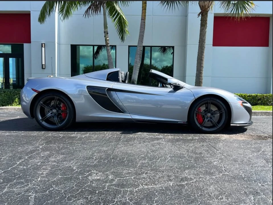 2015 McLaren 650S Spider - Image 2 of 18
