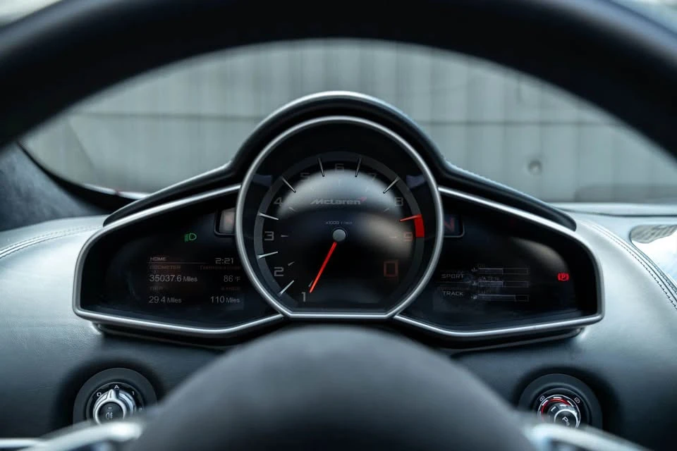 2015 McLaren 650S Spider - Image 17 of 20
