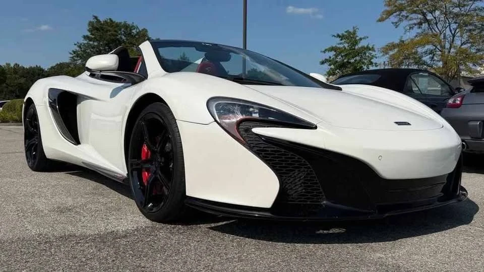 2015 McLaren 650S Spider - Image 2 of 11