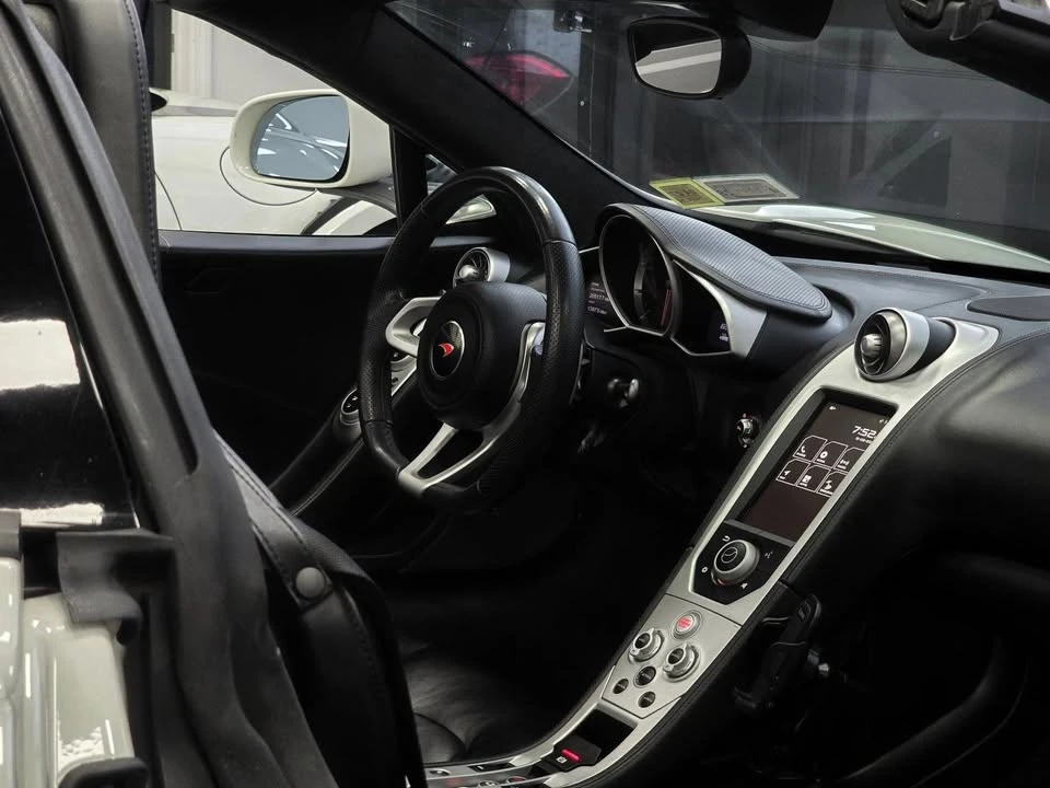 2015 McLaren 650S Spider - Image 12 of 20