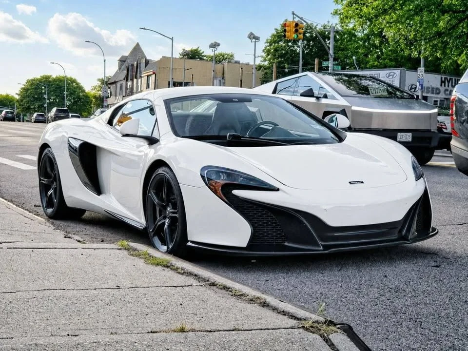 2015 McLaren 650S Spider - Image 2 of 20
