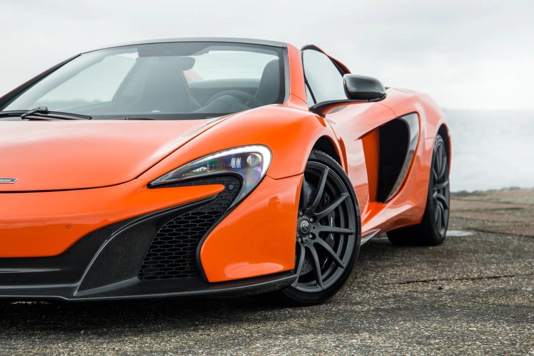 2015 McLaren 650S Spider - Image 18 of 31