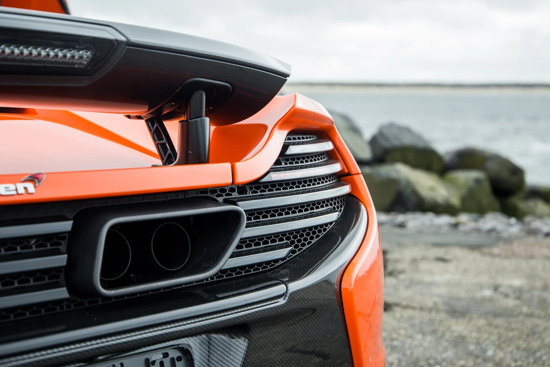 2015 McLaren 650S Spider - Image 27 of 31