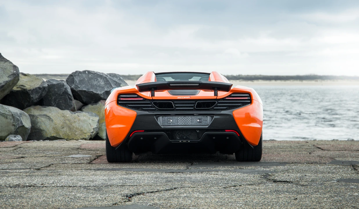 2015 McLaren 650S Spider - Image 6 of 31