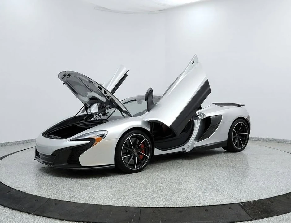 2015 McLaren 650S - Image 9 of 20