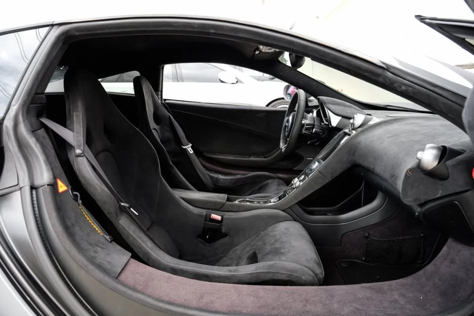 2015 McLaren 650S - Image 10 of 12