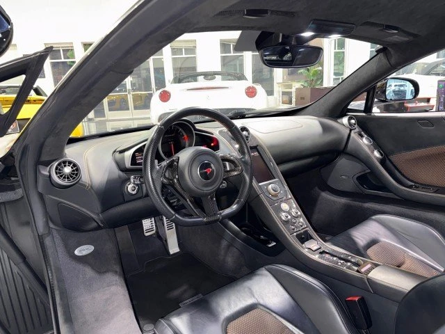 2015 McLaren 650S - Image 8 of 20