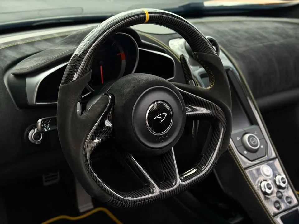 2015 McLaren 650S - Image 9 of 19