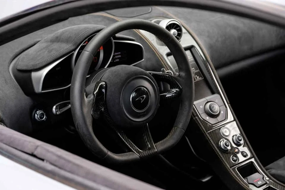 2015 McLaren 650S Coupe - Image 16 of 19