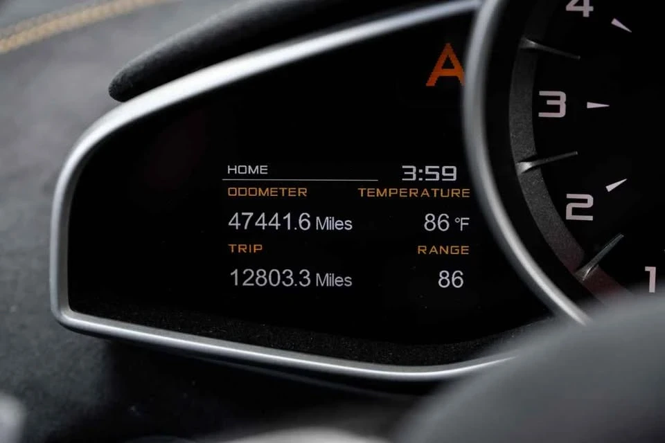 2015 McLaren 650S Coupe - Image 12 of 19