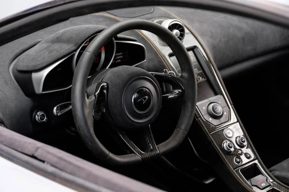 2015 McLaren 650S Coupe - Image 17 of 19