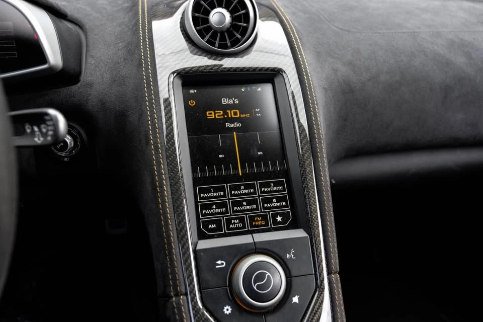 2015 McLaren 650S Coupe - Image 13 of 20