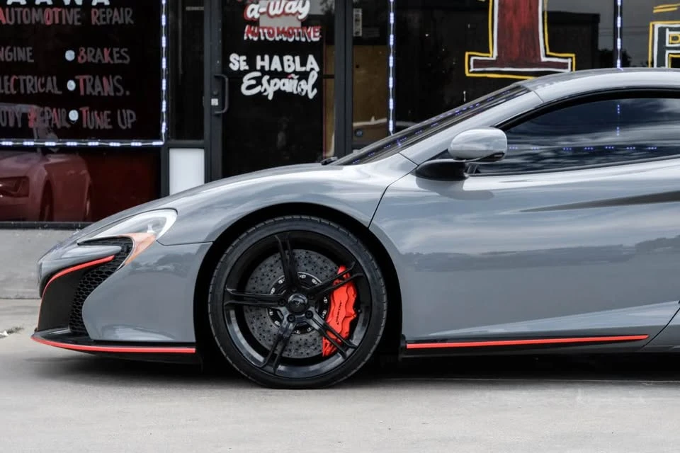 2015 McLaren 650S Coupe - Image 8 of 20
