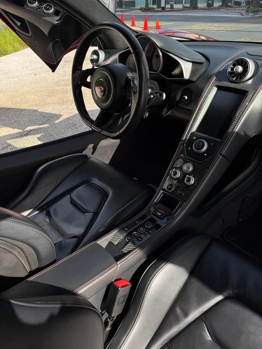 2015 McLaren 650S Spider - Image 15 of 20