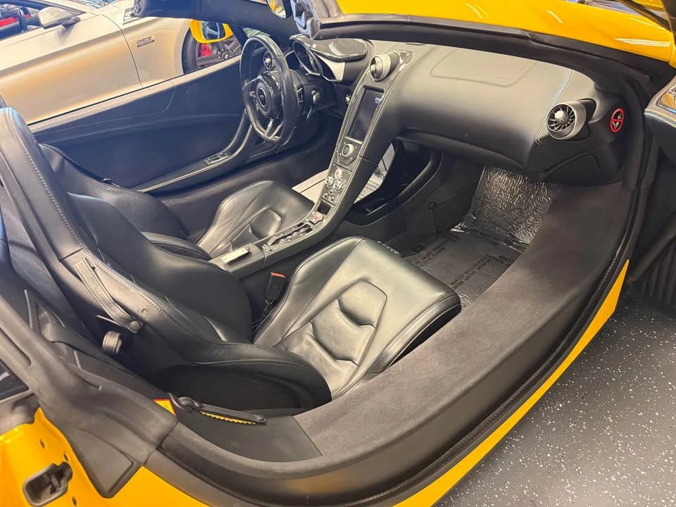 2015 McLaren 650S Spider - Image 16 of 19