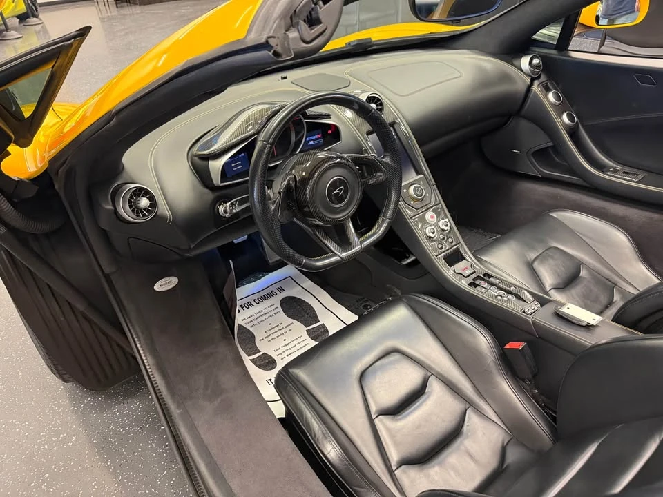 2015 McLaren 650S Spider - Image 10 of 19