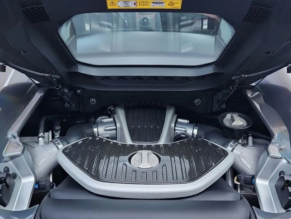 2015 McLaren 650S - Image 14 of 20