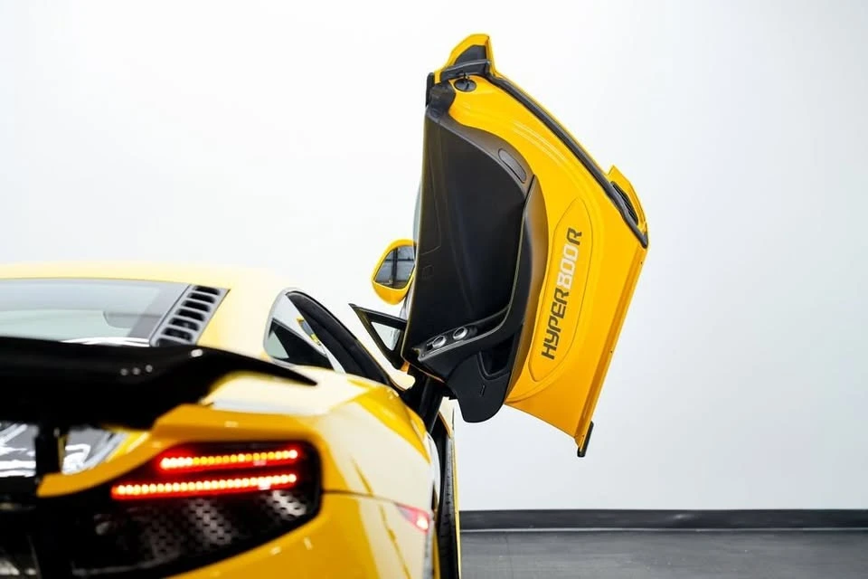 2015 McLaren 650S - Image 18 of 20