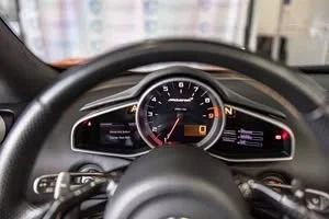 2015 McLaren 650S - Image 15 of 20