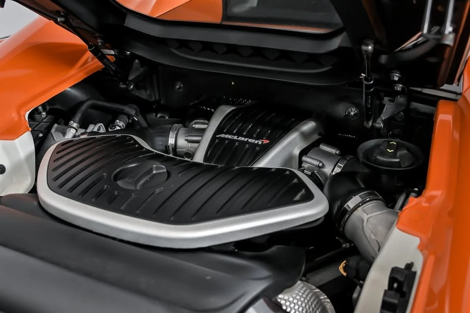 2015 McLaren 650S Spider - Image 17 of 20