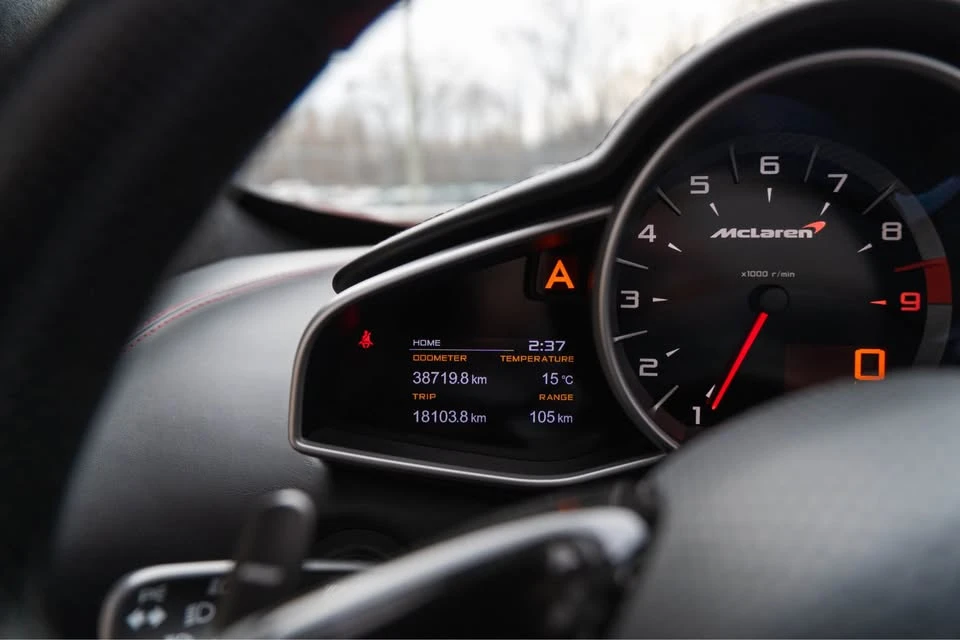 2015 McLaren 650S Spider - Image 8 of 9