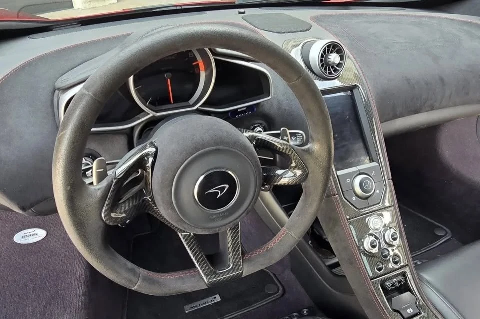 2015 McLaren 650S Spider - Image 13 of 20