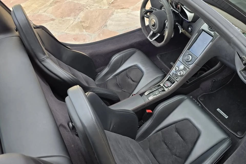 2015 McLaren 650S Spider - Image 12 of 20