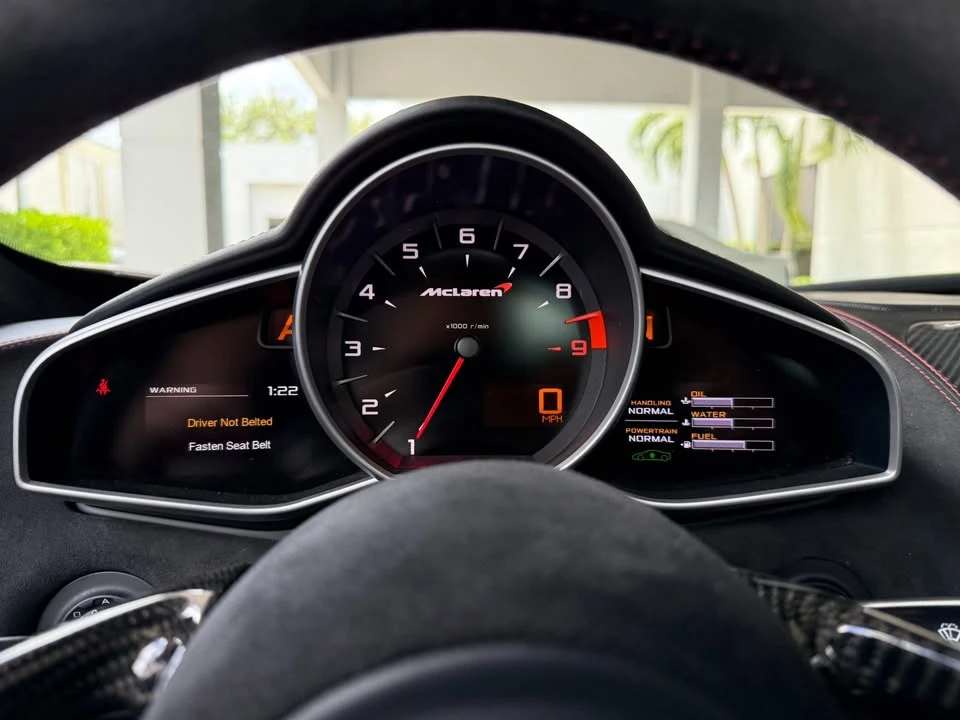 2015 McLaren 650S Spider - Image 16 of 20