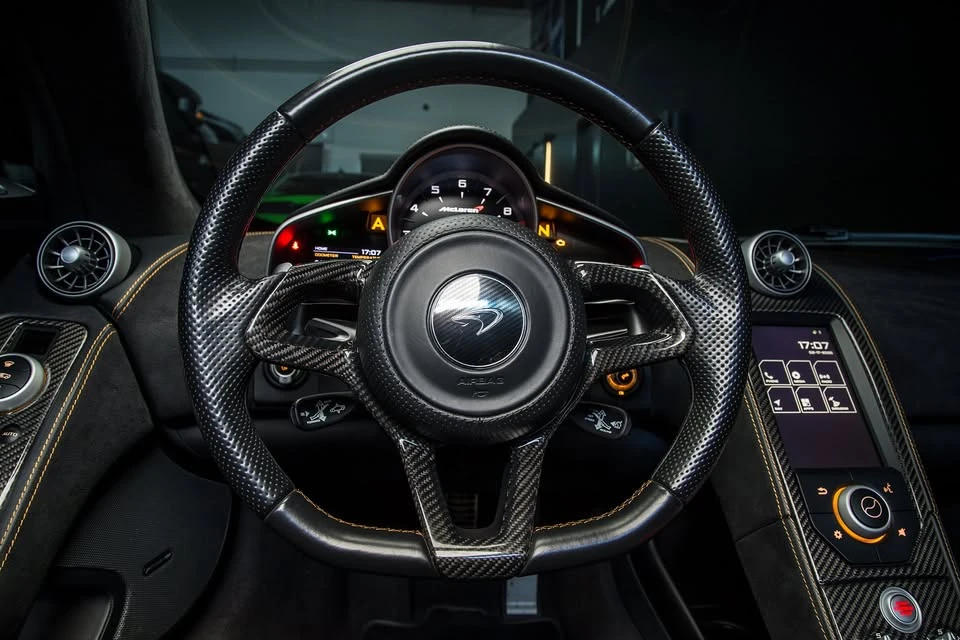2015 McLaren 650S Spider - Image 15 of 20
