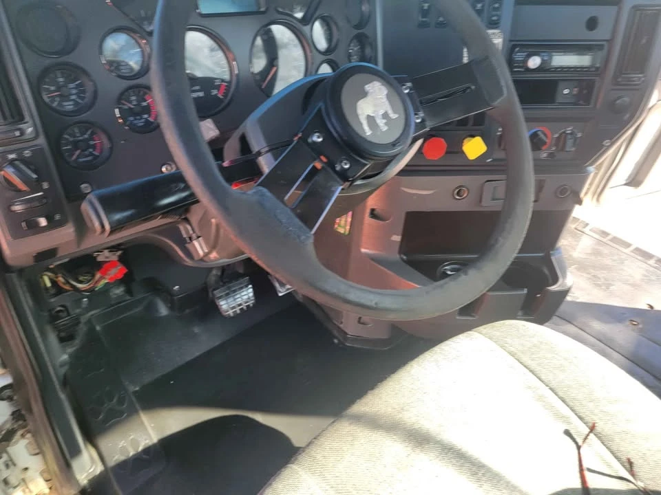 2015 McLaren - Image 16 of 20