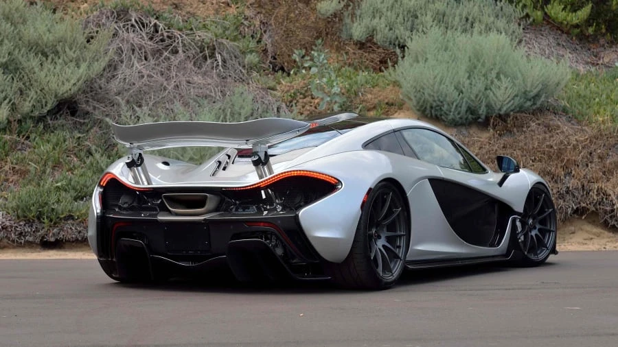 2015 McLaren P1 - Image 3 of 12