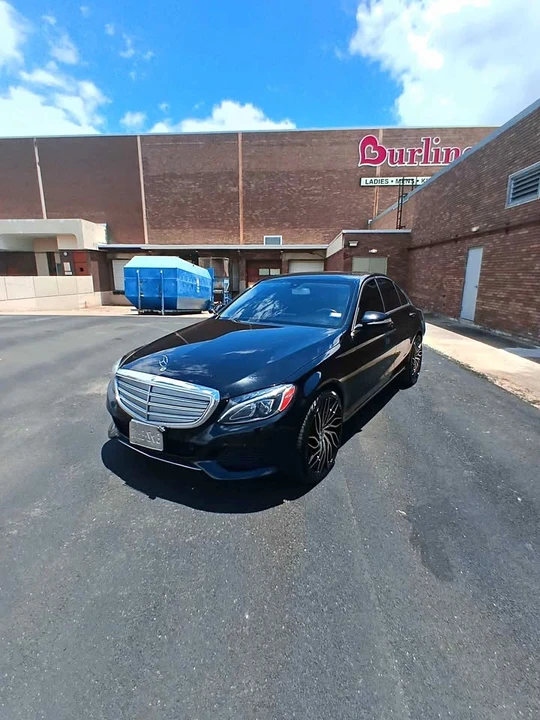 2015 Mercedes-Benz W112 - Image 2 of 14