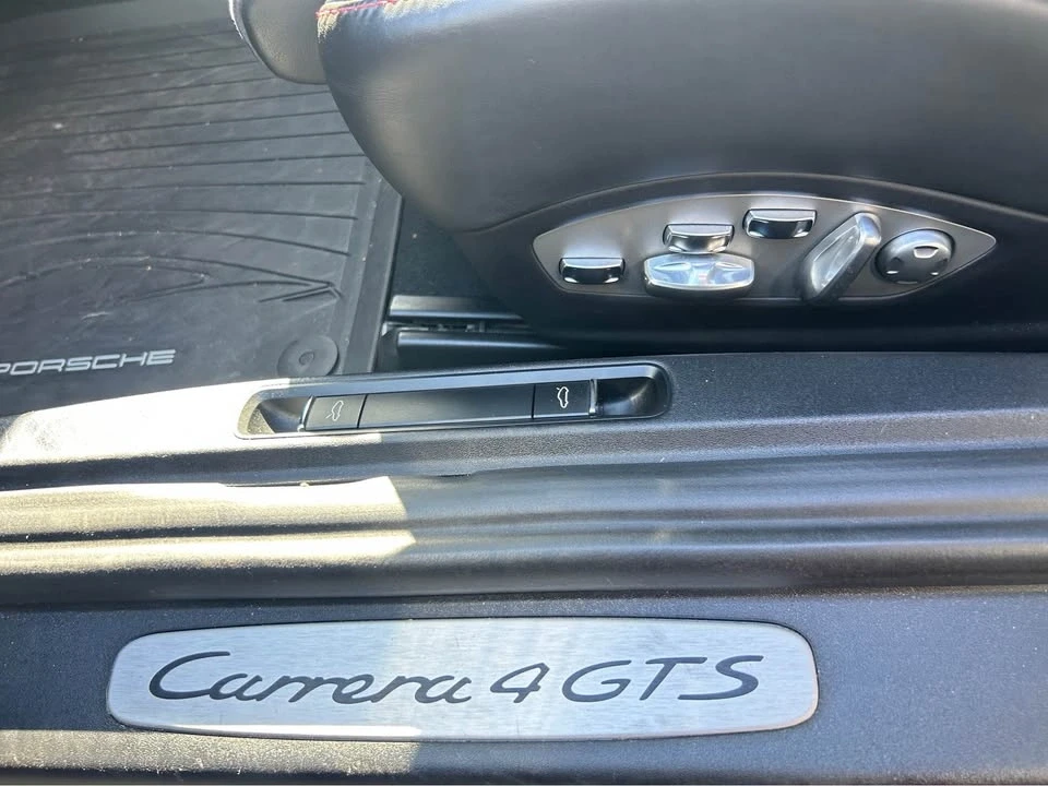 2015 Porsche 991 Carrera 4 - Image 8 of 14