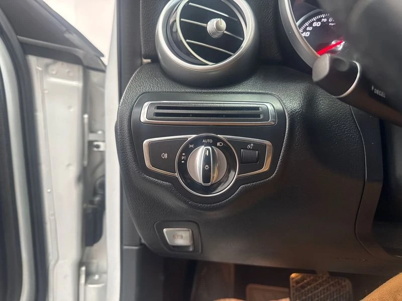 2015 Mercedes-Benz W205 C-Class - Image 11 of 19