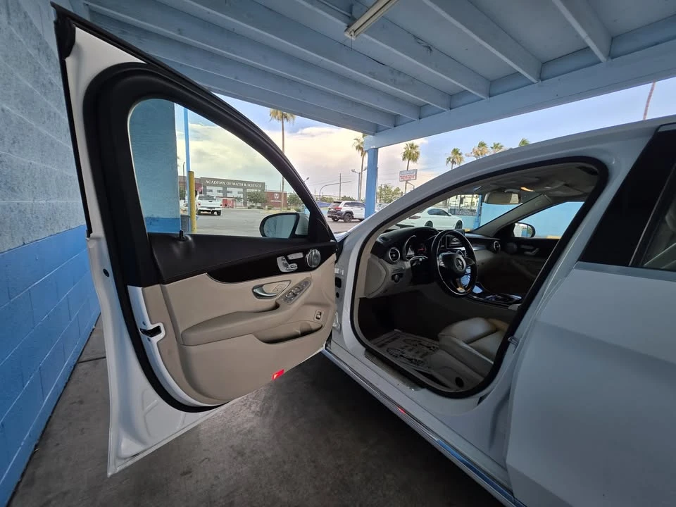 2015 Mercedes-Benz W205 C-Class - Image 8 of 18