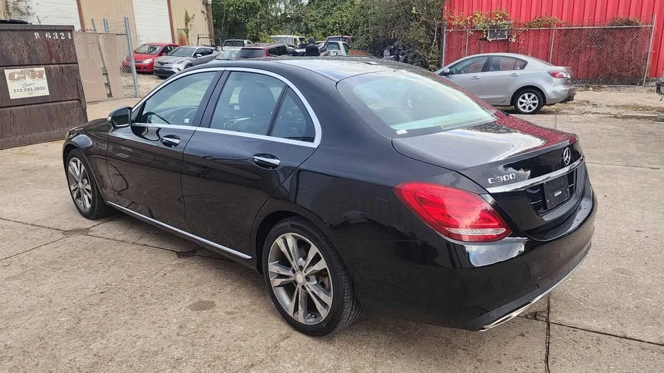 2015 Mercedes-Benz C-Class - Image 6 of 11