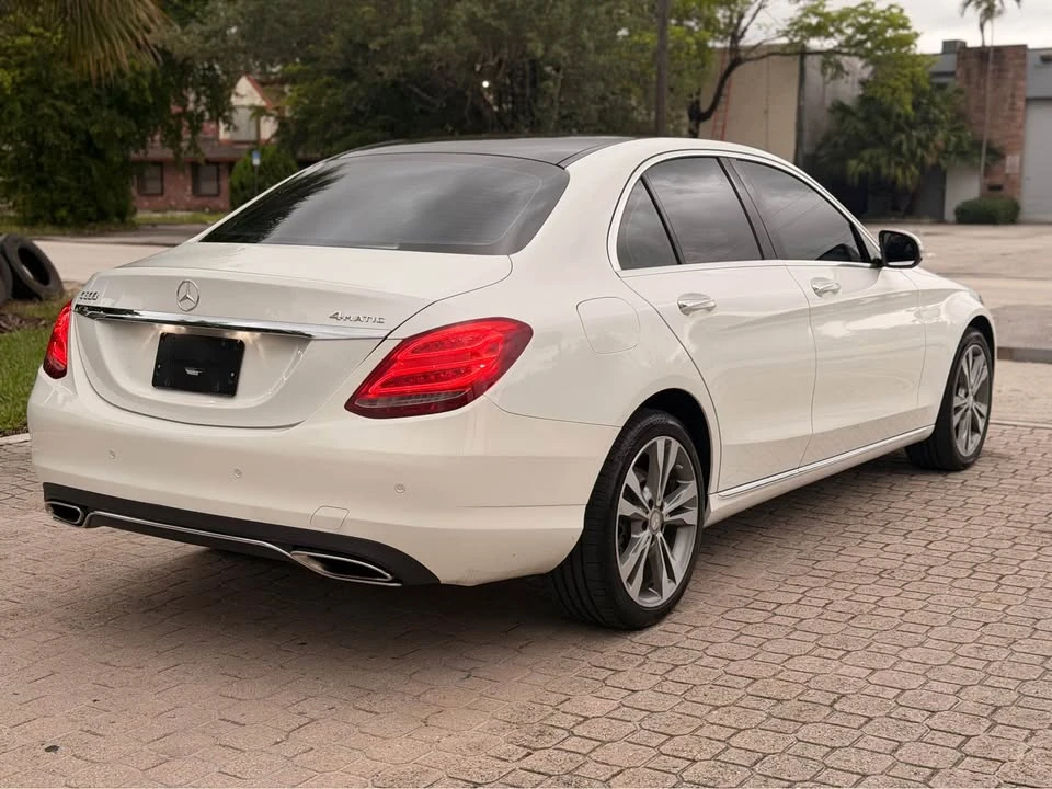 2015 Mercedes-Benz W205 C-Class - Image 15 of 18